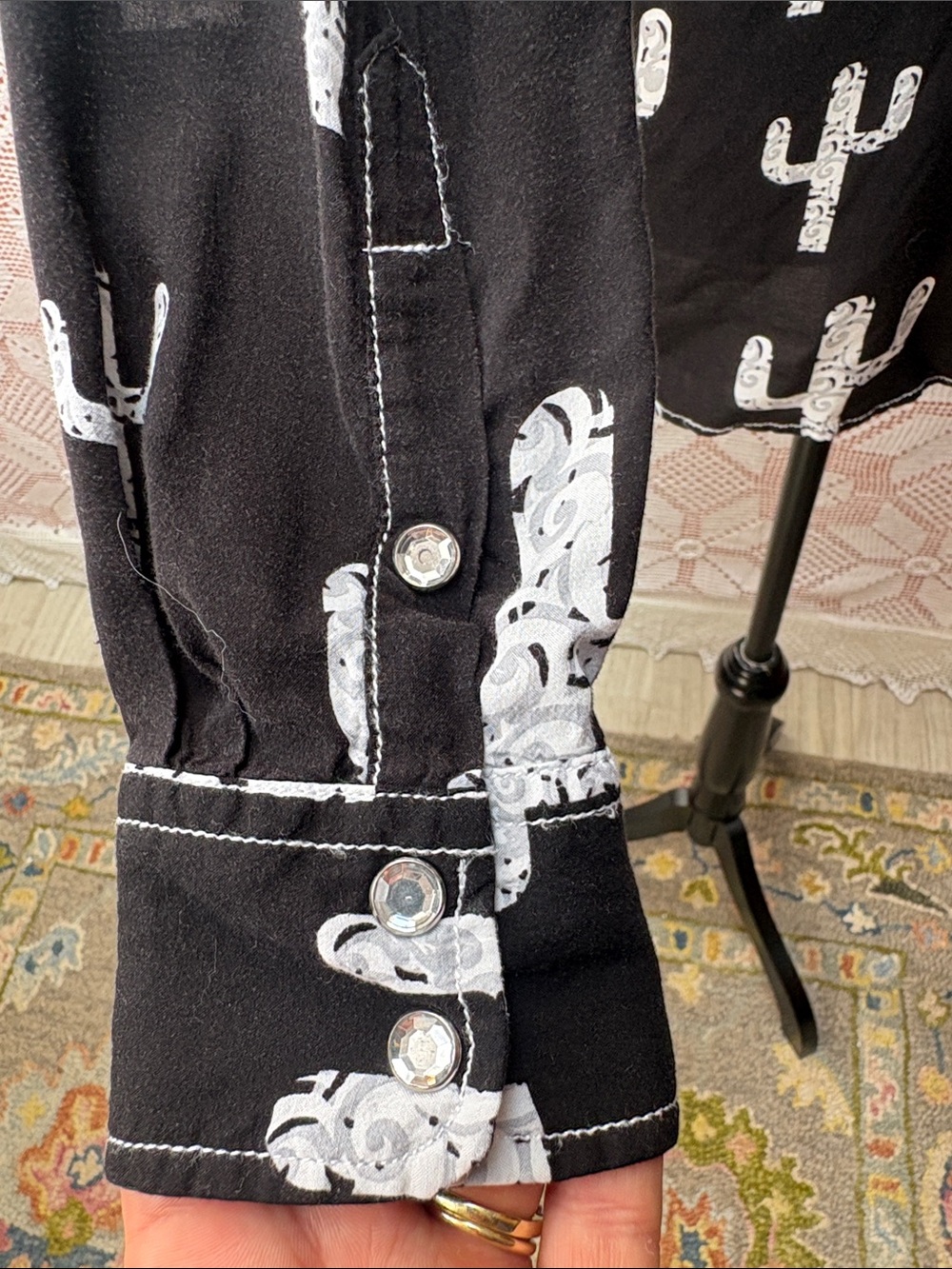 Cowgirl Hardware | Cactus Print Western Snap Front Top - Picture 7 of 9